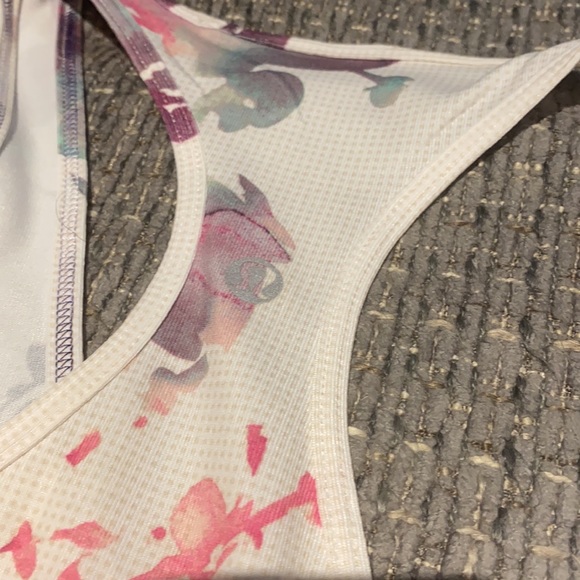LULULEMON TANK! - Picture 4 of 4